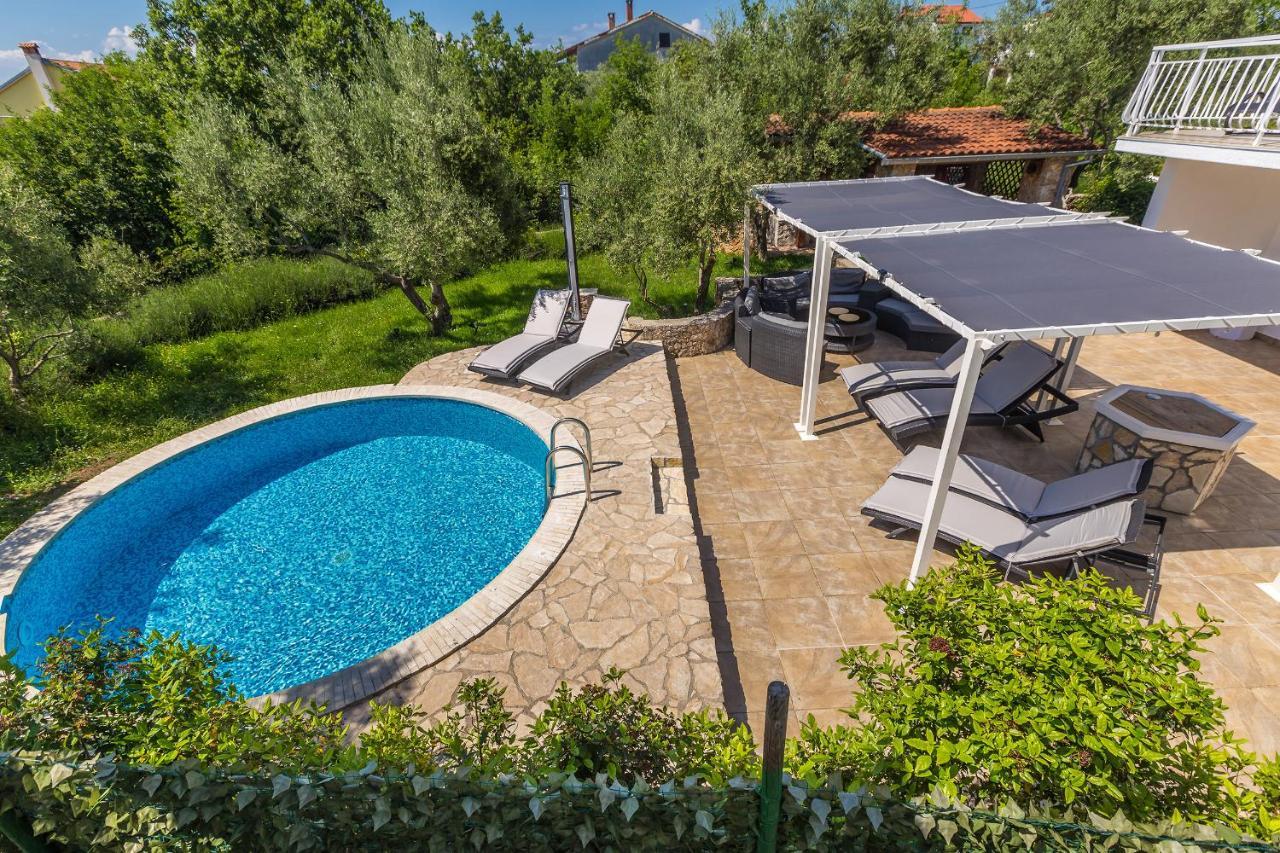 Holiday Home Olive Garden Brzac Extérieur photo