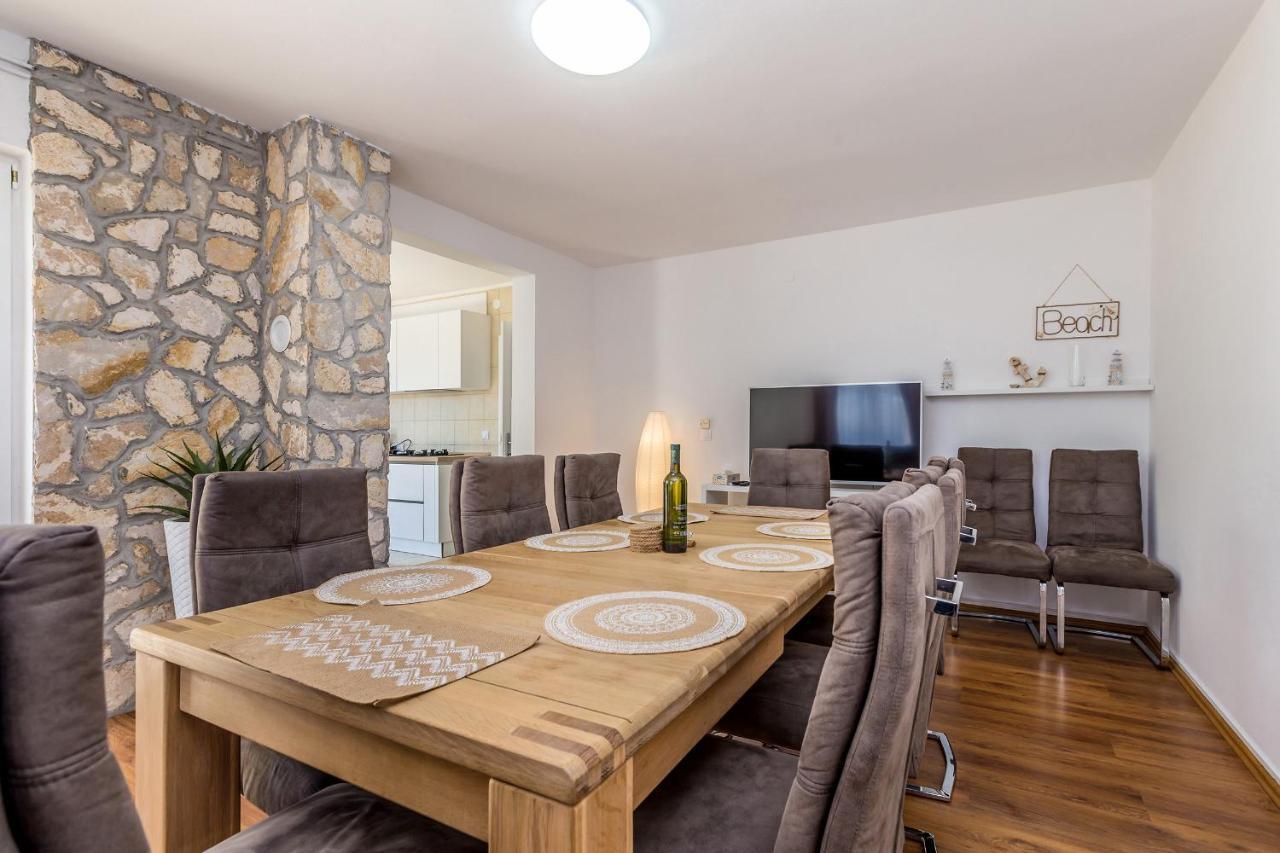 Holiday Home Olive Garden Brzac Extérieur photo