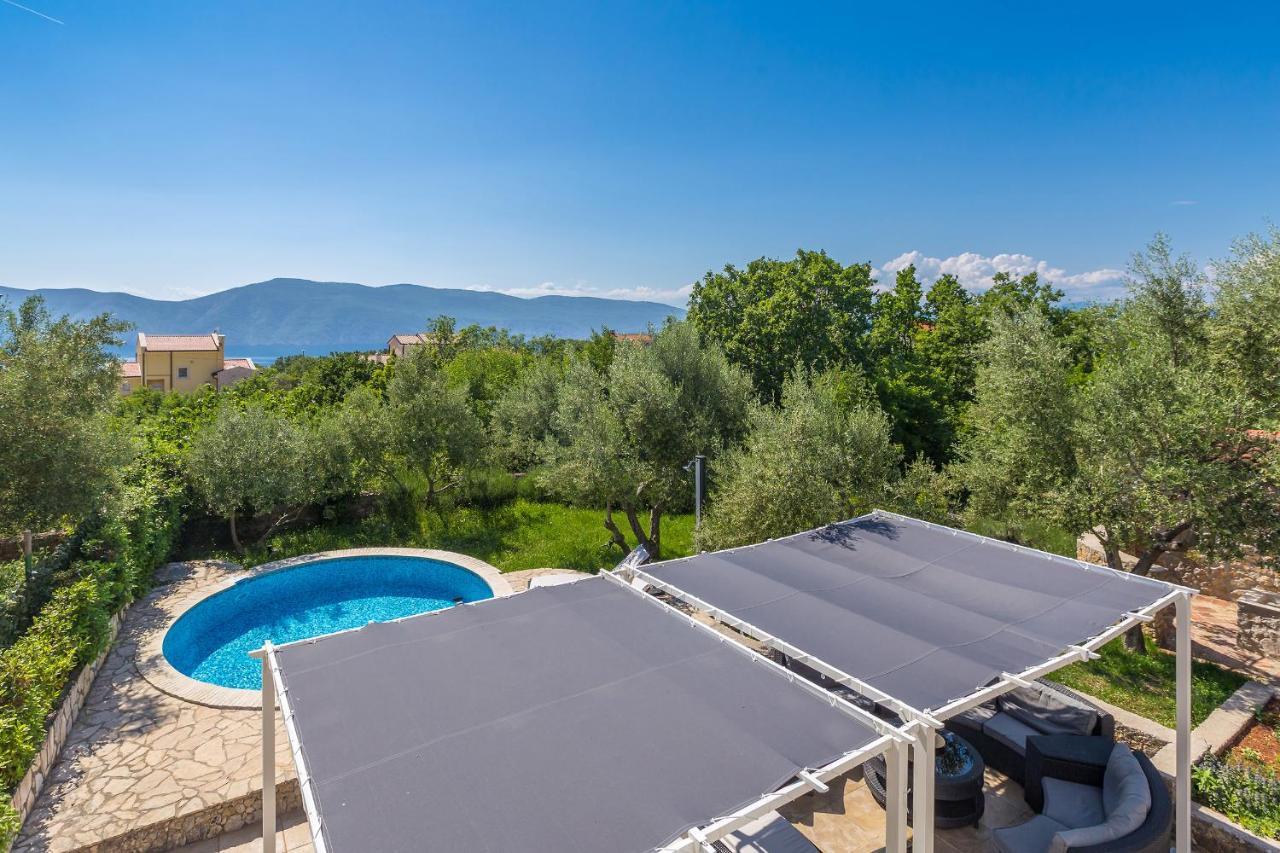 Holiday Home Olive Garden Brzac Extérieur photo