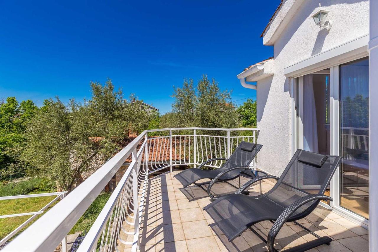Holiday Home Olive Garden Brzac Extérieur photo